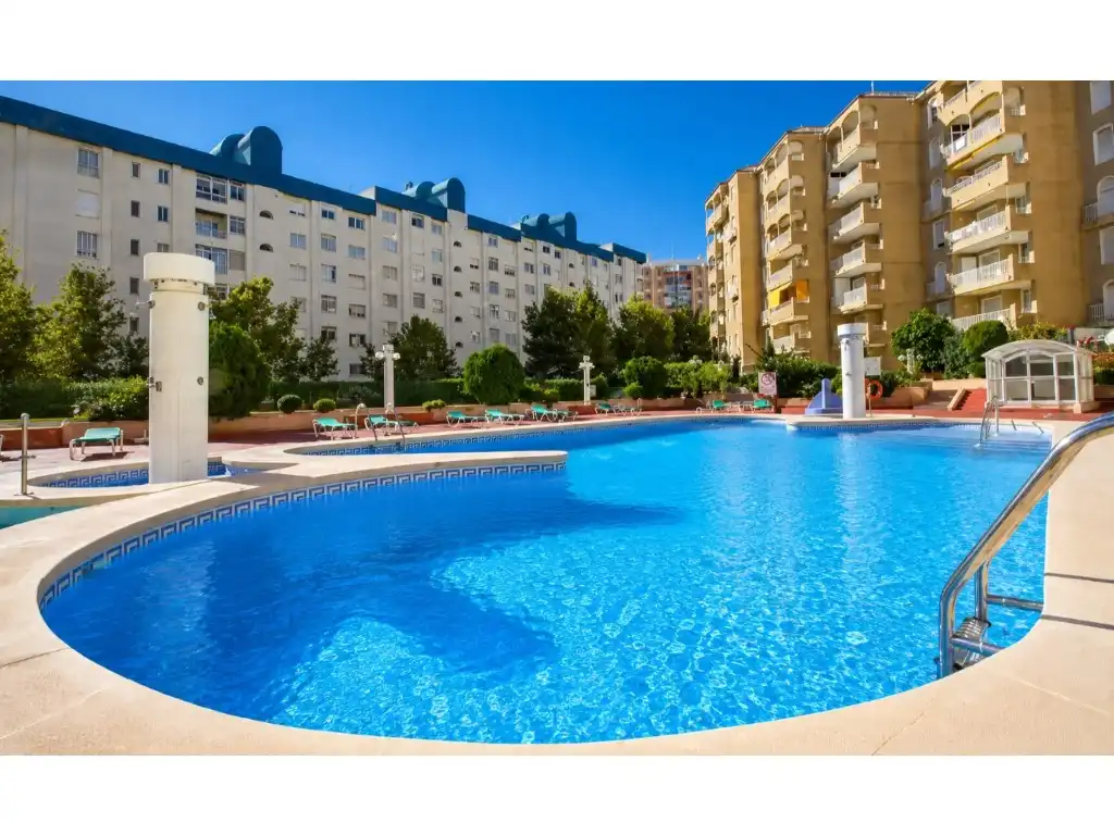 Piscina de Apartamento en venta en Calpe / Calp con Jardín privado, Lavadora y Piscina comunitaria