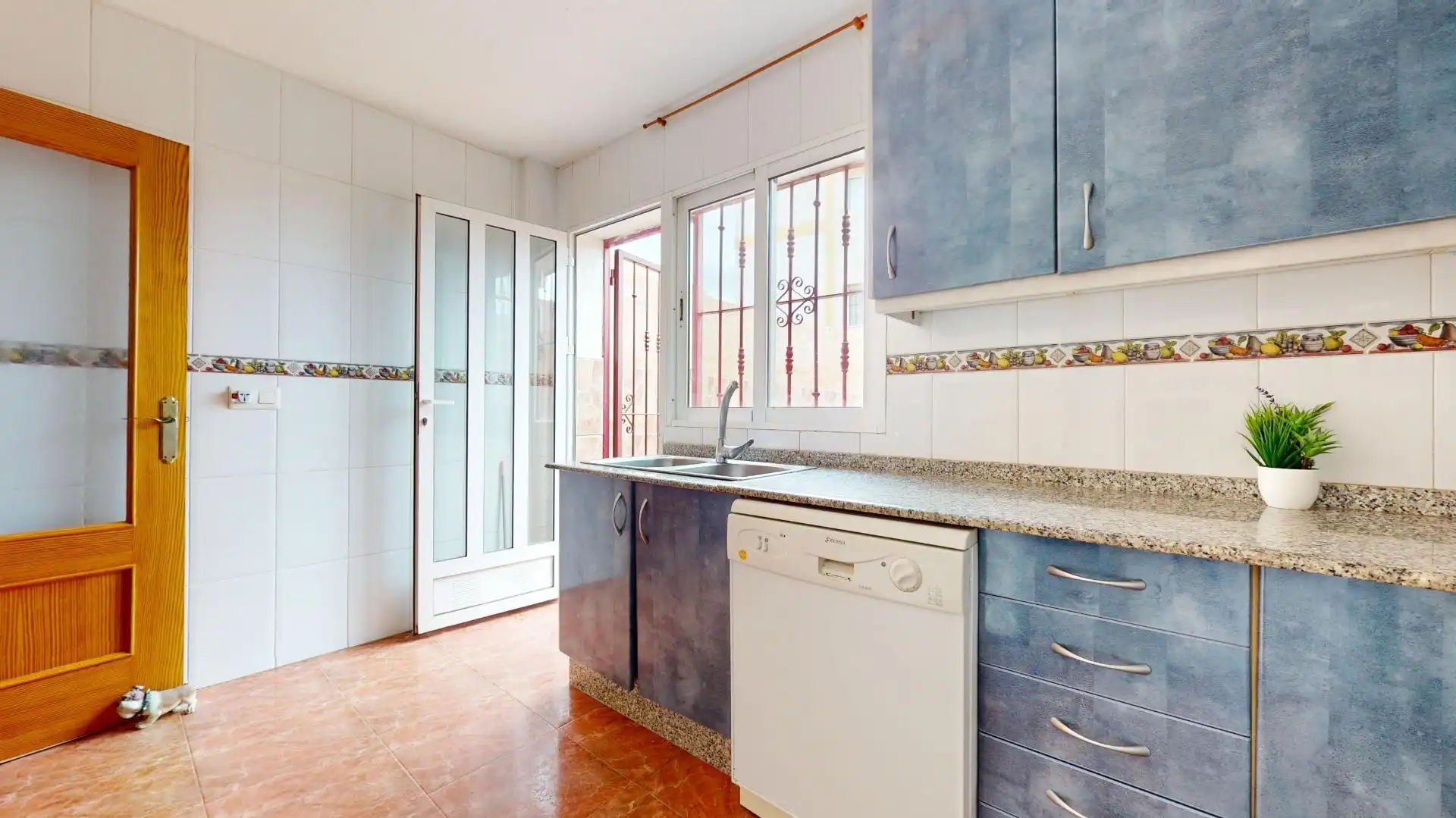 Kitchen of Detached homes for sale in Pilar de la Horadada  with Private garden, Terrace and Balcony