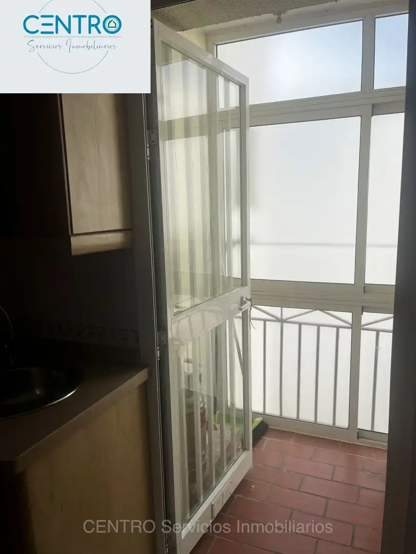 Terrassa de Pis en venda en Algeciras amb Aire condicionat