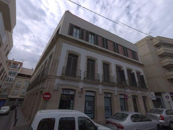 Foto 1 de Piso en venta en Plaza de San Pedro, Centro, Almería