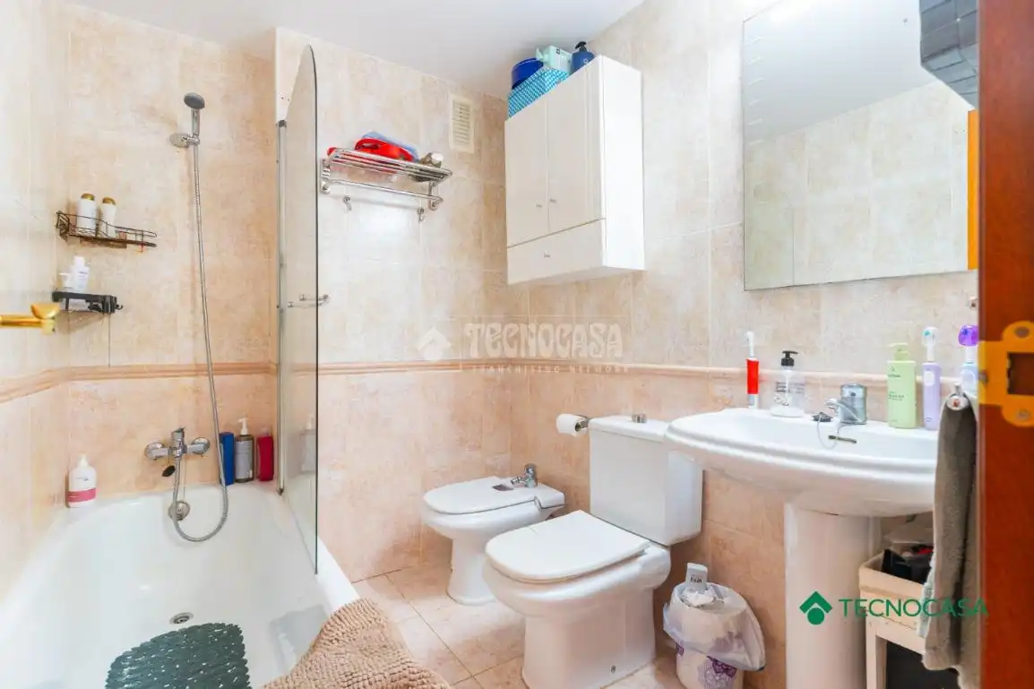 Bathroom of Duplexes for sale in Roquetas de Mar  with Air Conditioner and Terrace