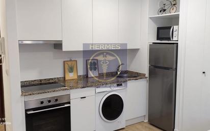 Kitchen of Study for sale in Vigo   with Heating and Furnished