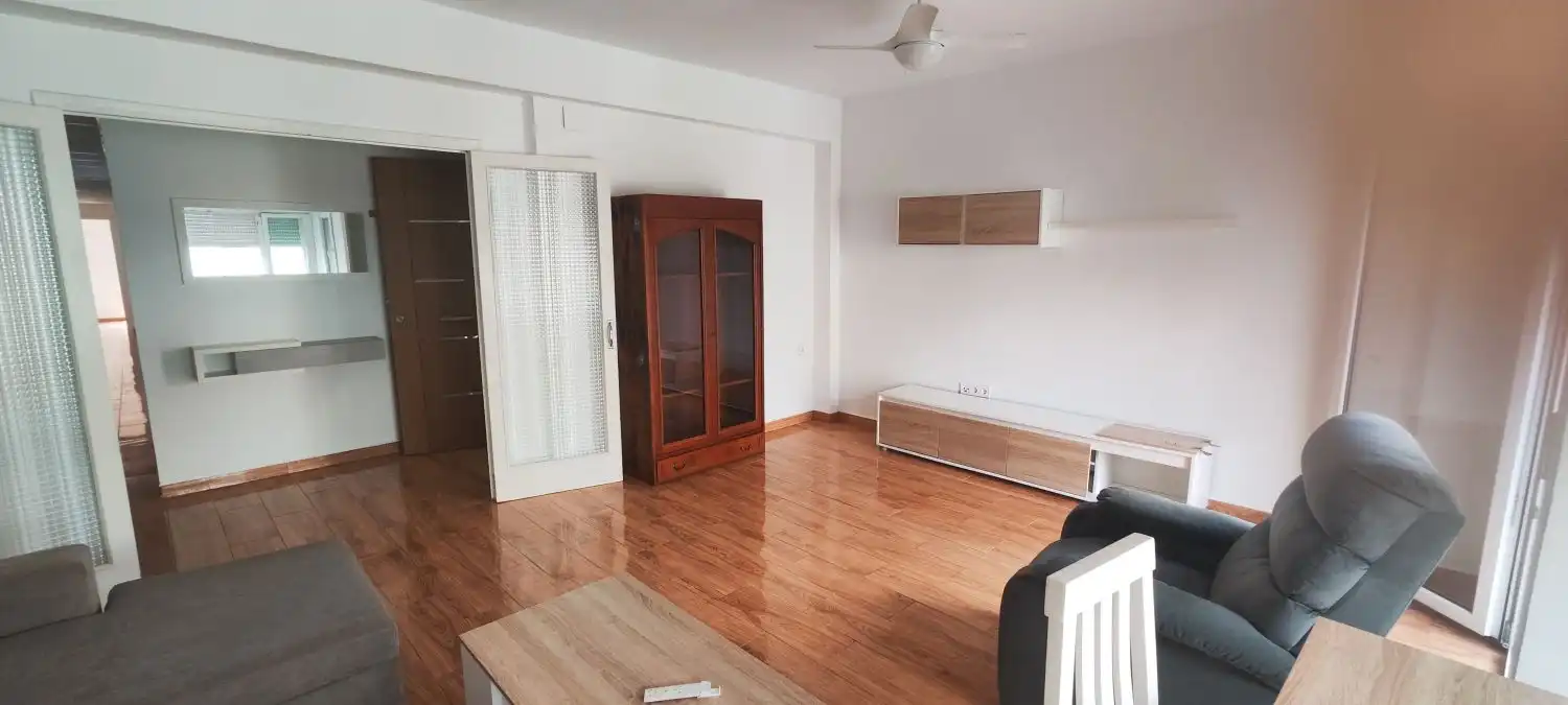Appartamento con balcone in affitto a Centro, imagen 10