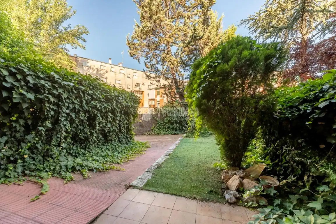 Jardín de Casa adosada en venta en Torrelodones con Calefacción, Jardín privado y Terraza