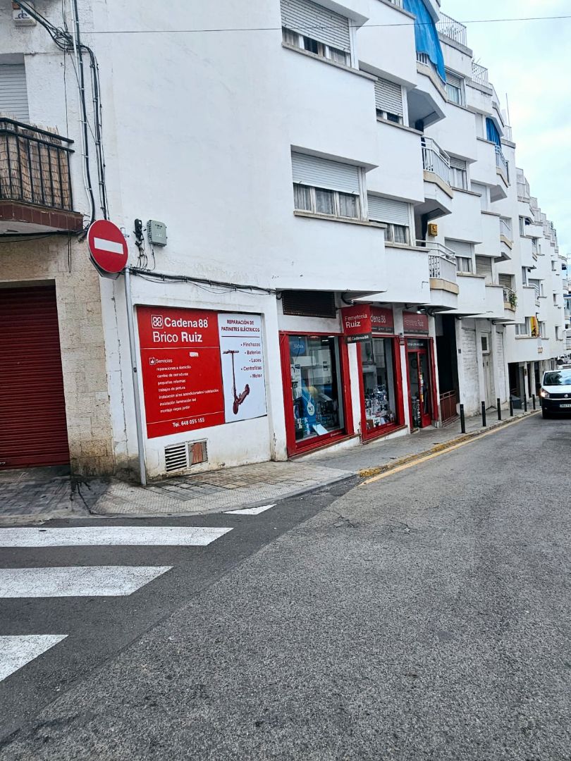 Premises for sale in Sitges  with Air Conditioner and Heating