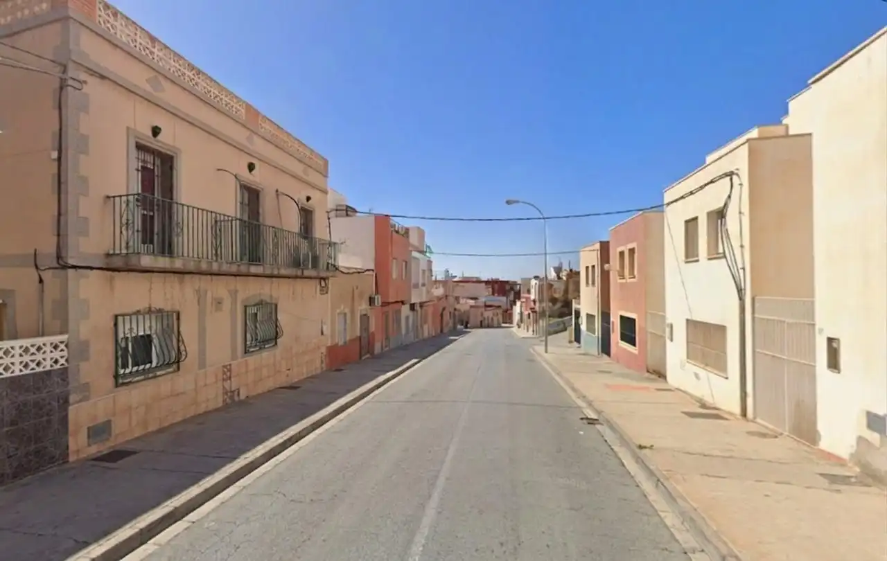 Vista exterior de Casa adosada en venta en Almería