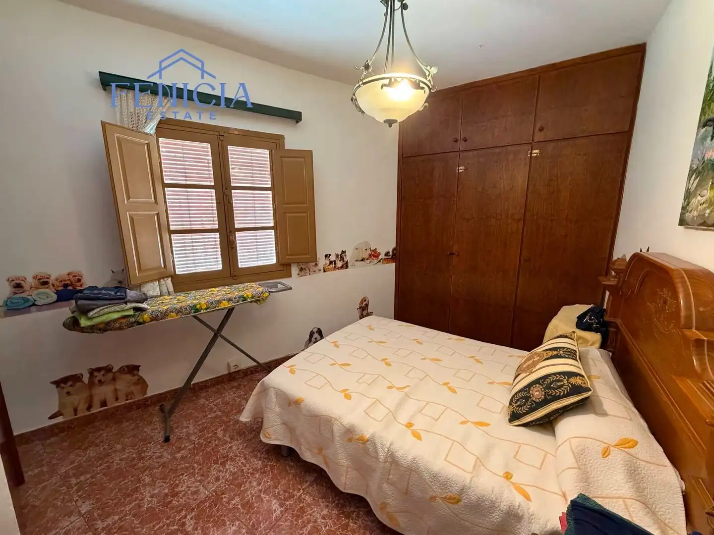 Dormitori de Finca rústica en venda en Almuñécar amb Aire condicionat i Jardí privat