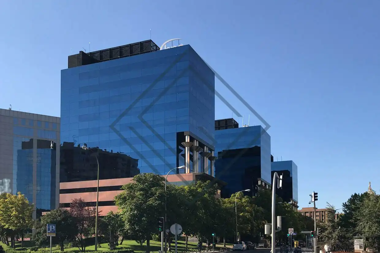 Büro mit Aufzug zur Miete in Avenida de Burgos