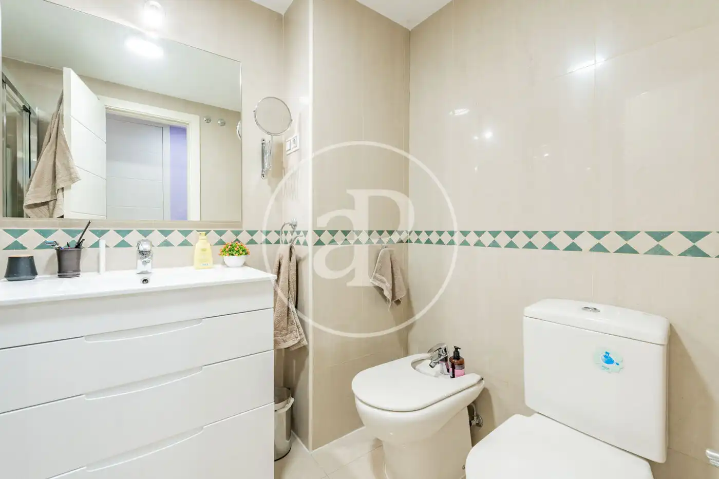 Bathroom of Flat for sale in Madrid  with Heating, Private garden and Terrace