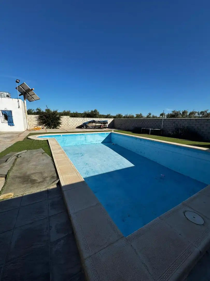 Chalet con piscina en venta en Arahal, imagen 2