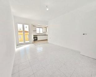 Living room of Apartment to rent in  Valencia Capital  with Oven, Balcony and Pets allowed