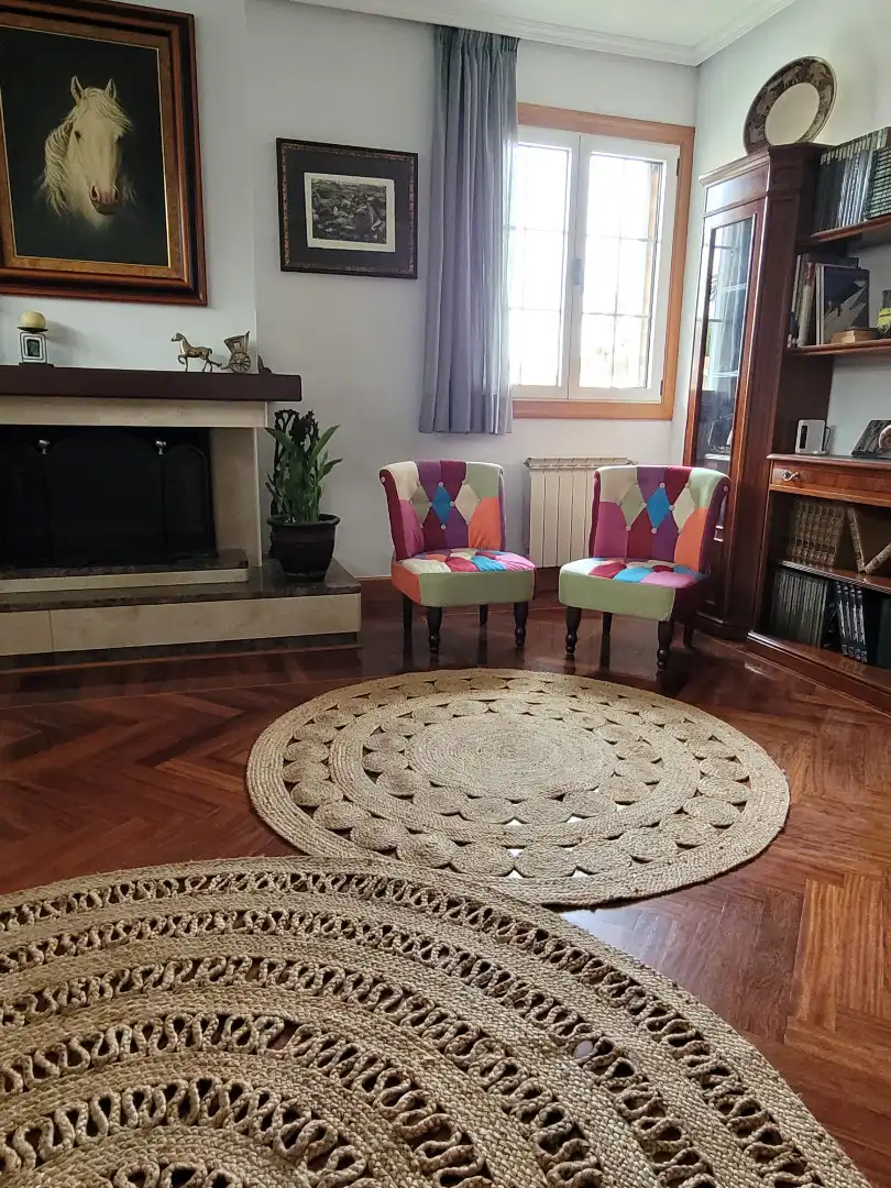 Sala de estar de Casa o chalet de alquiler en Castro-Urdiales con Calefacción, Jardín privado y Parquet