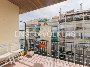 Wohnung mit Balkon zum Verkauf in Eixample