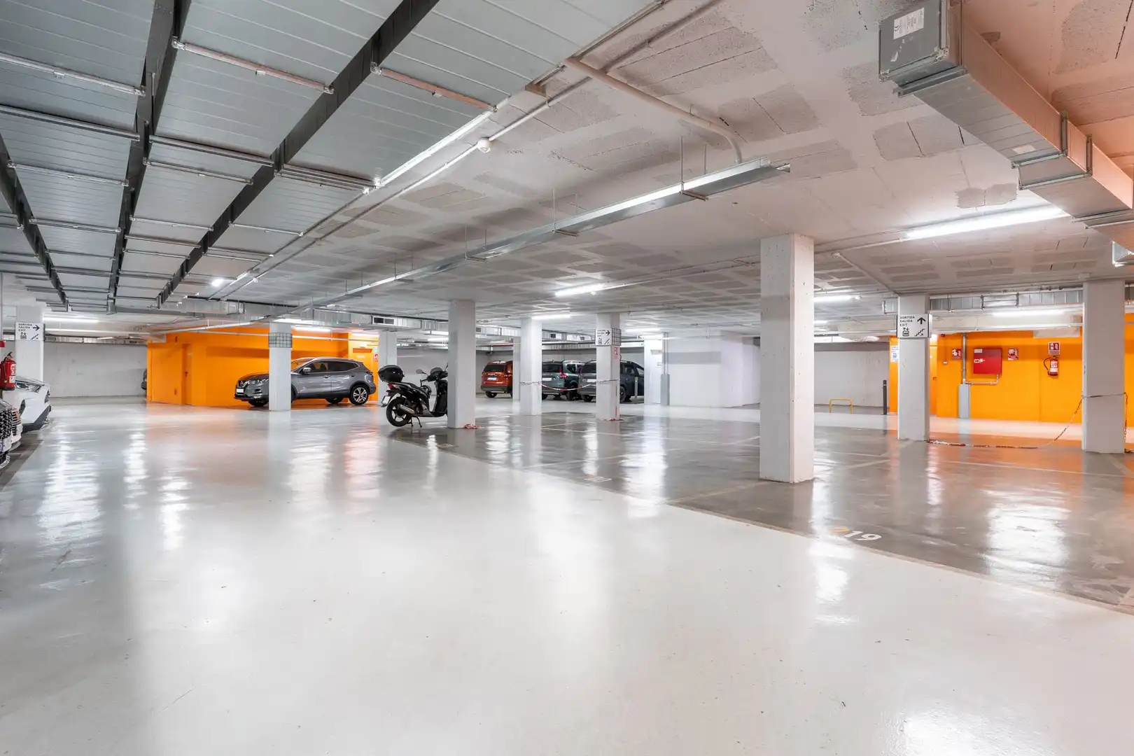 Parkplatz von Garage zur Miete in Barcelona