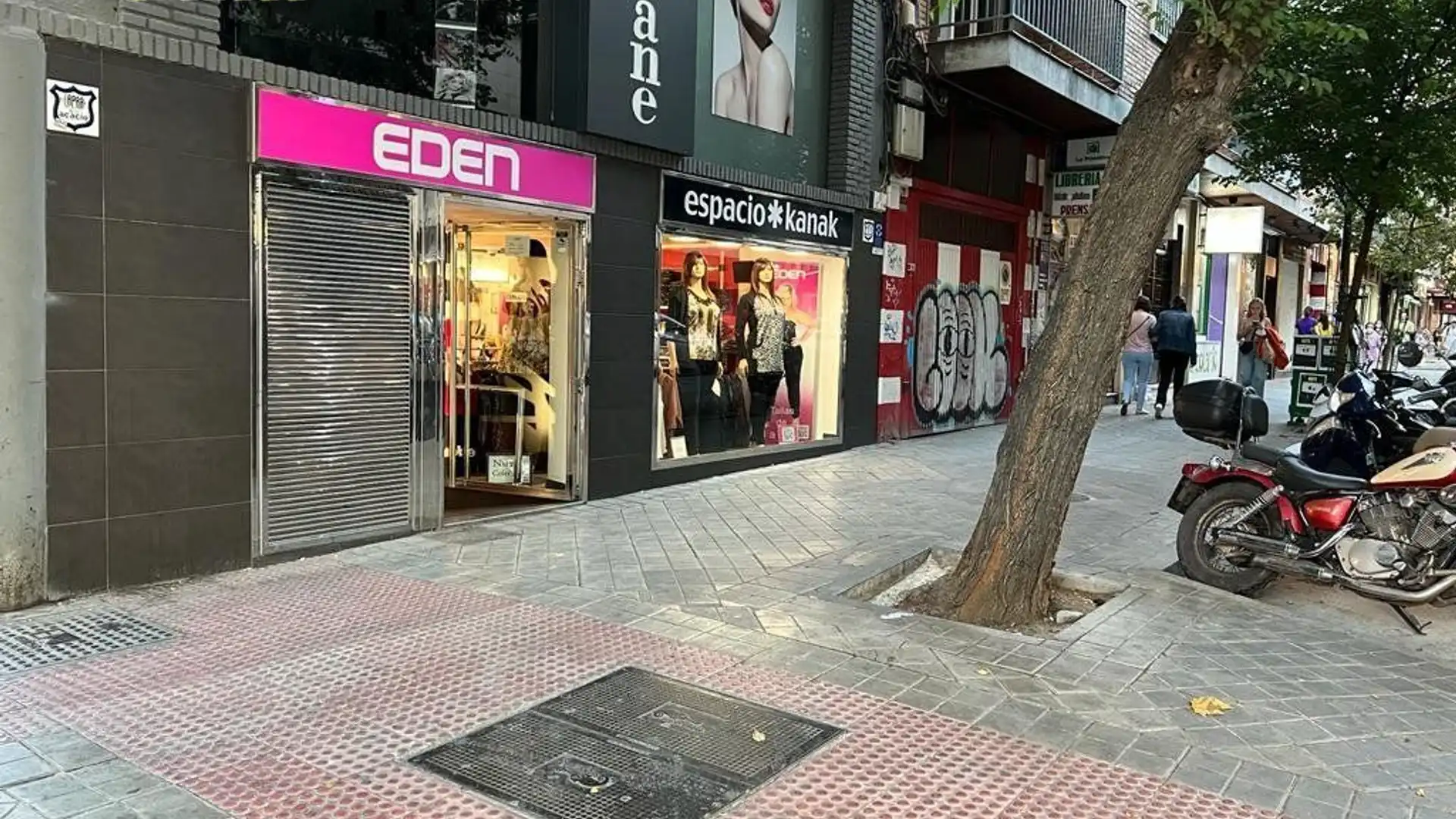 Local de alquiler en Calle Carril del picón, Centro - Sagrario