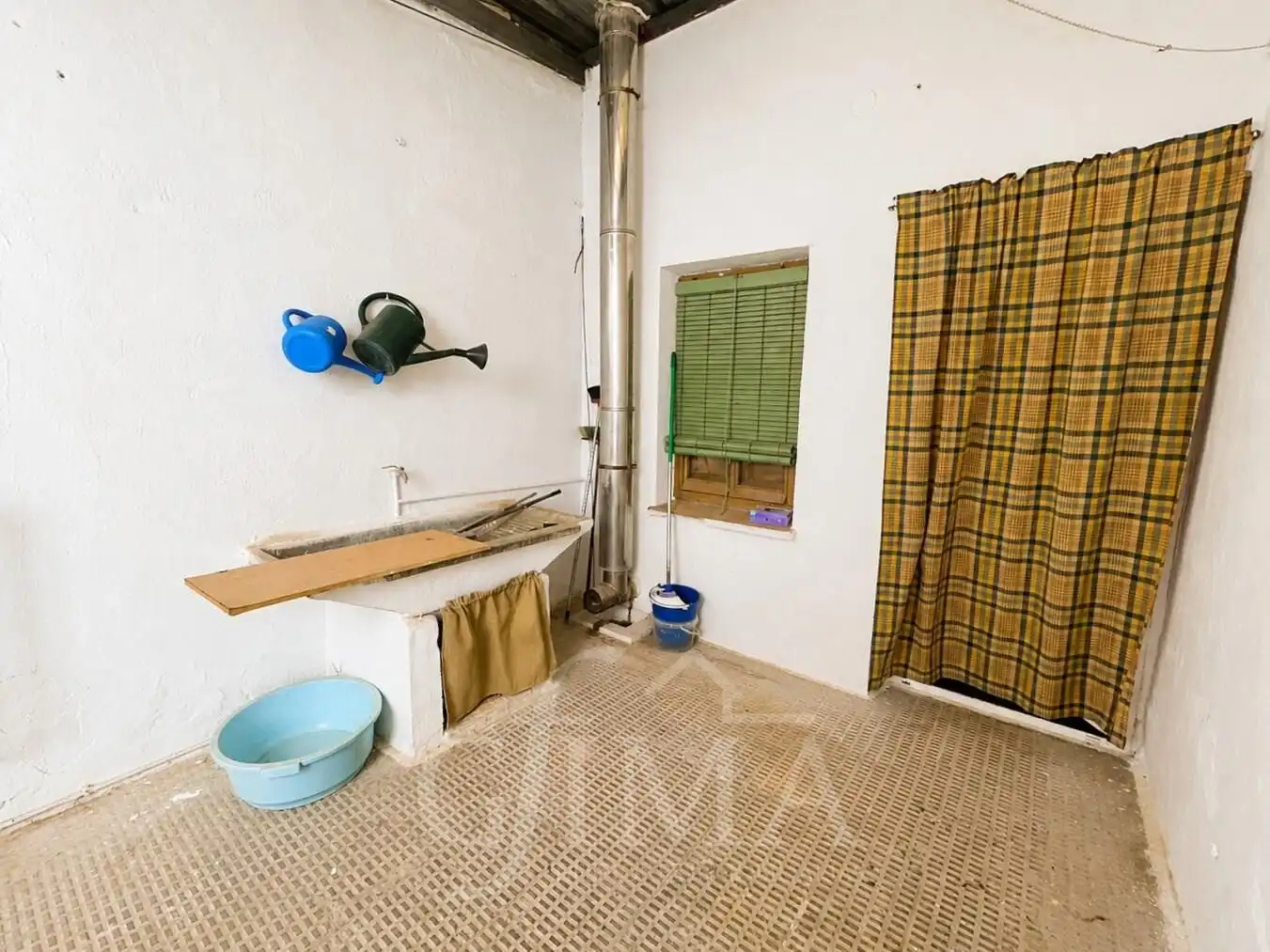 Bathroom of Houses for sale in Tomelloso  with Heating, Storage room and Furnished