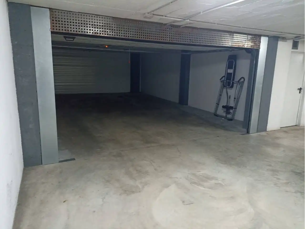 Parking for sale in Pasaje Germanes Fradera, imagen 5