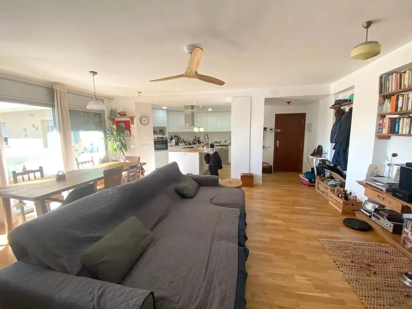 Wohnzimmer von Wohnung zur Miete in Barcelona mit Heizung, Parkett und Möbliert