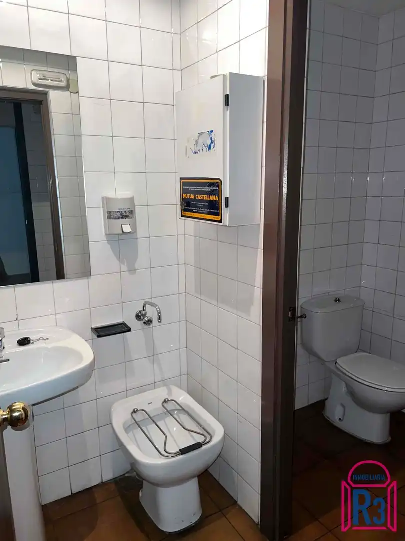 Business premises to rent in Quevedo 27, imagen 14
