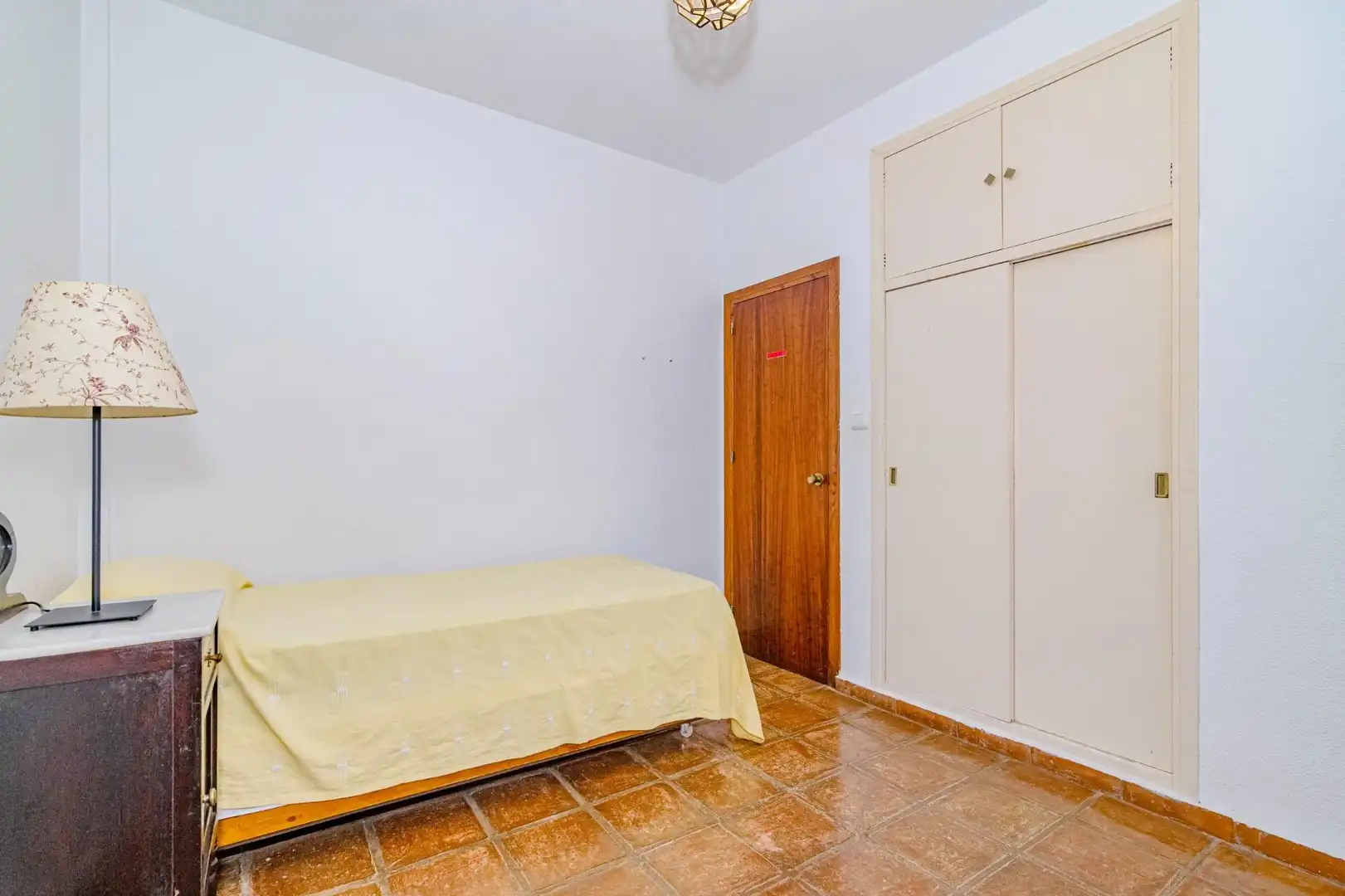 Habitación de Casa o chalet en venta en Motril con Jardín privado, Terraza y Piscina