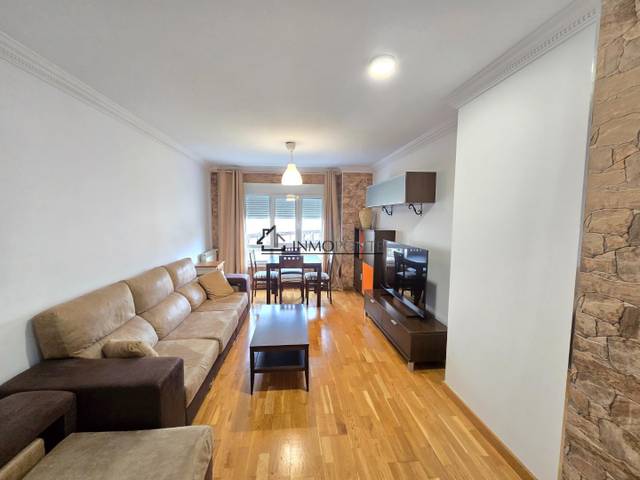 Piso en Alquiler en Poio