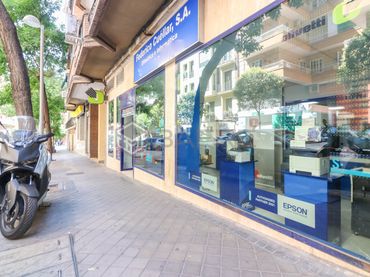 Gewerbefläche zum Verkauf in Calle de Narciso Serra