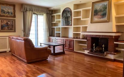 Living room of Single-family semi-detached for sale in Alcalá de Henares  with Air Conditioner