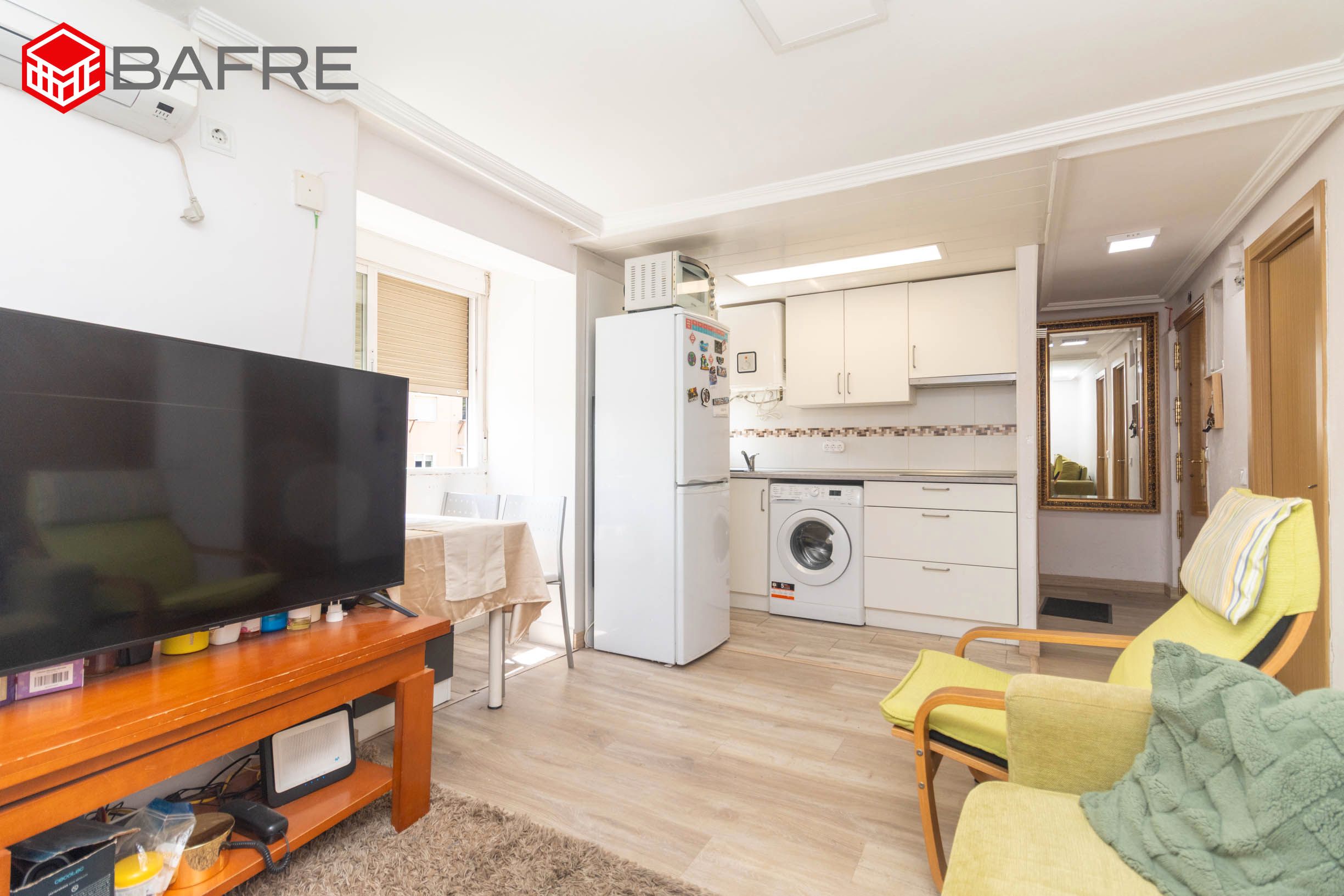 Kitchen of Flat for sale in  Madrid Capital  with Air Conditioner