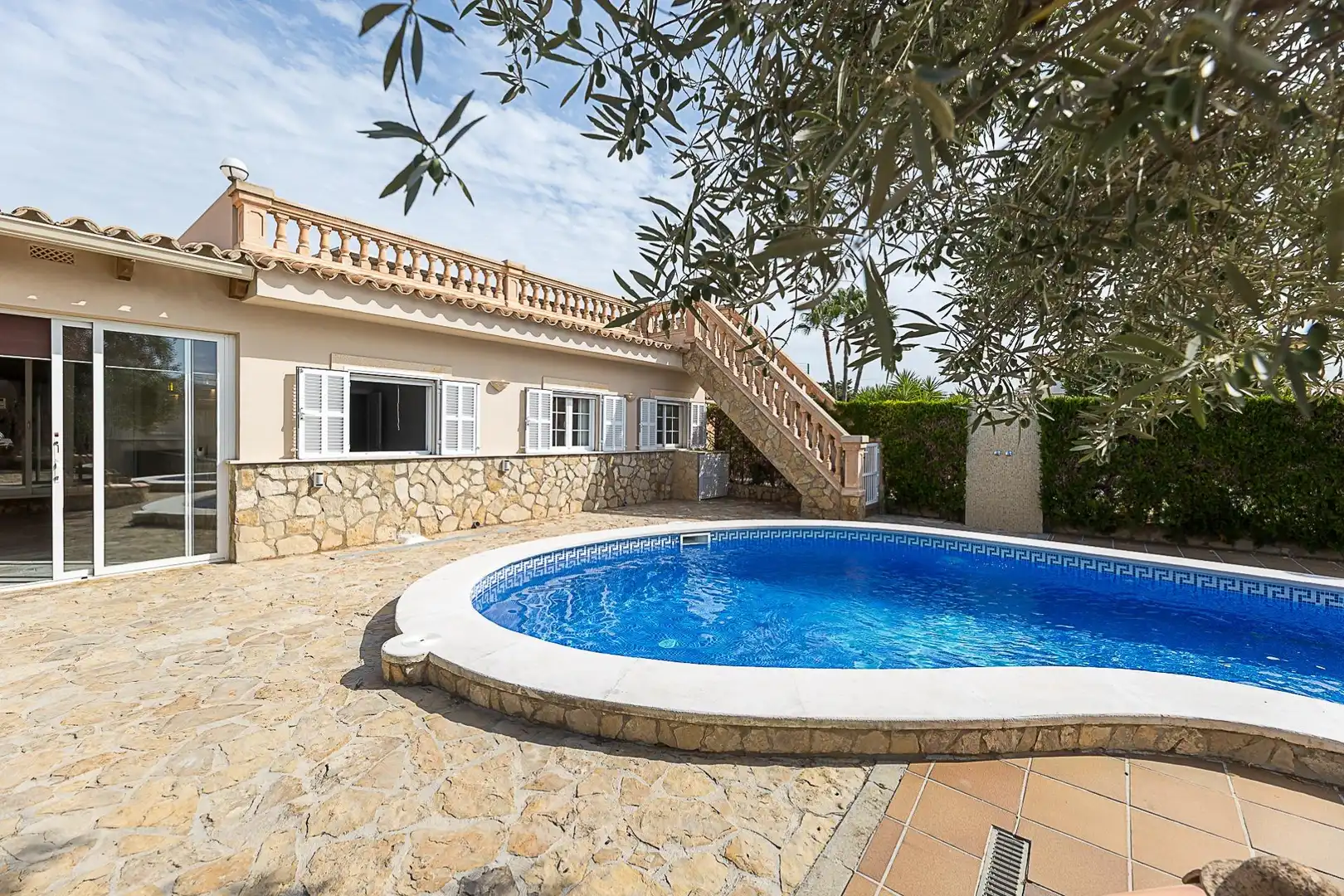 Piscina de Finca rústica de alquiler en Marratxí con Aire acondicionado, Calefacción y Jardín privado