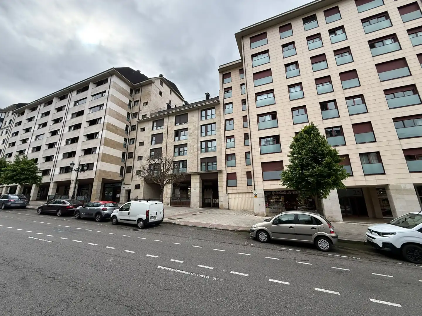 Exterior view of Flat for sale in Oviedo   with Heating