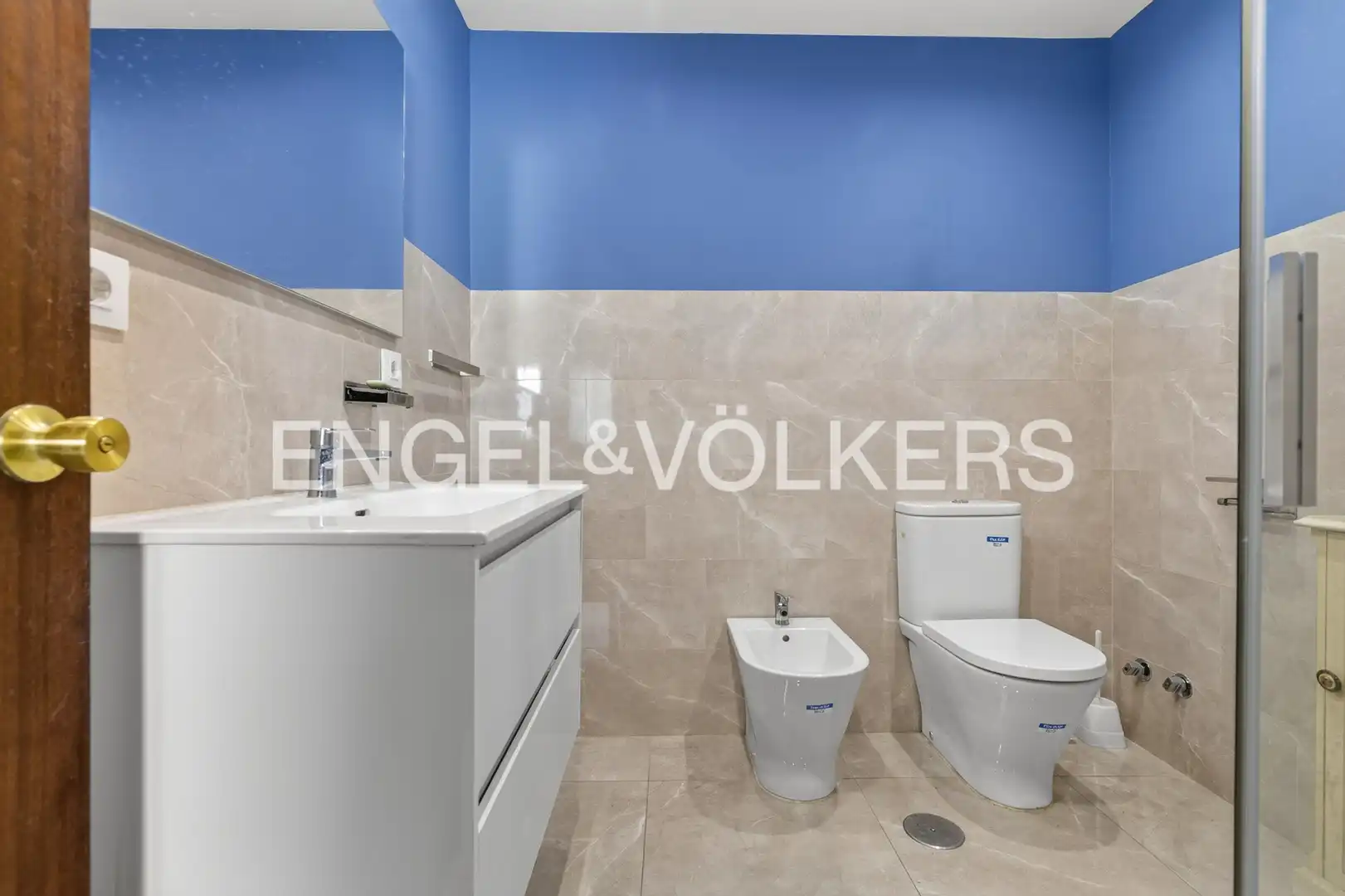 Baño de Piso en venta en Sevilla con Aire acondicionado, Calefacción y Parquet