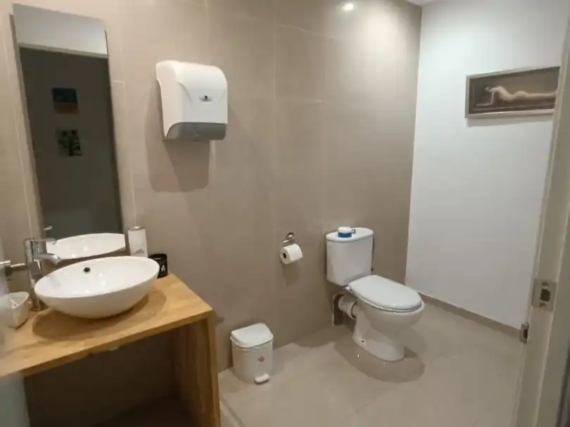 Bathroom of Office for rent in Burjassot