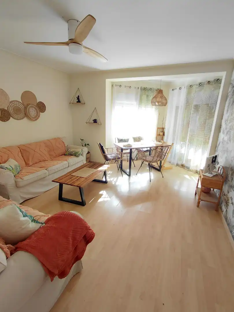 Living room of Flat for sale in Tarragona  with Air Conditioner, Heating and Parquet flooring