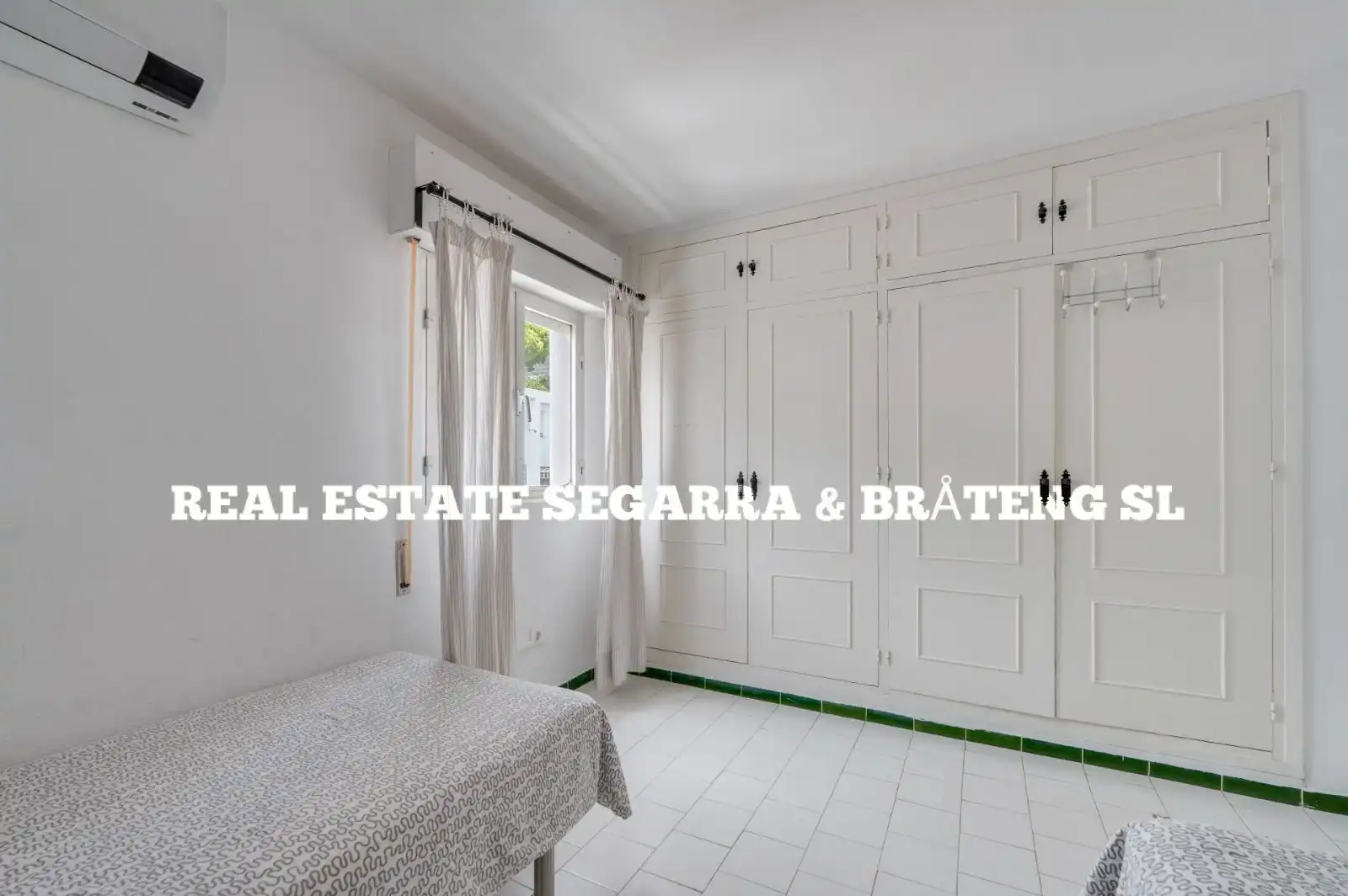 Casa bifamiliare con piscina in vendita a Avenida Juan Luis Peralta, imagen 15