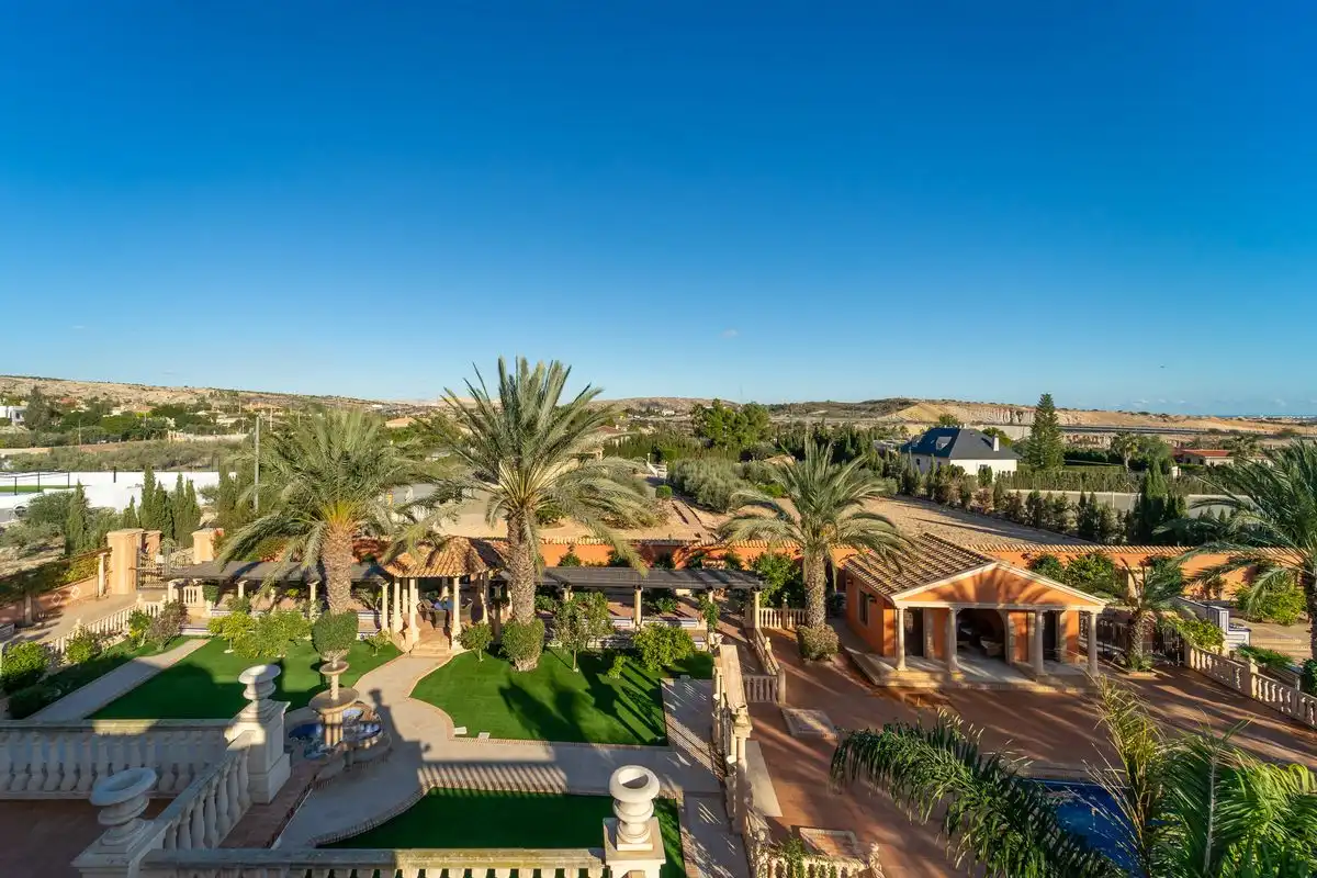 Exterior view of Houses for sale in Elche / Elx  with Air Conditioner, Heating and Private garden