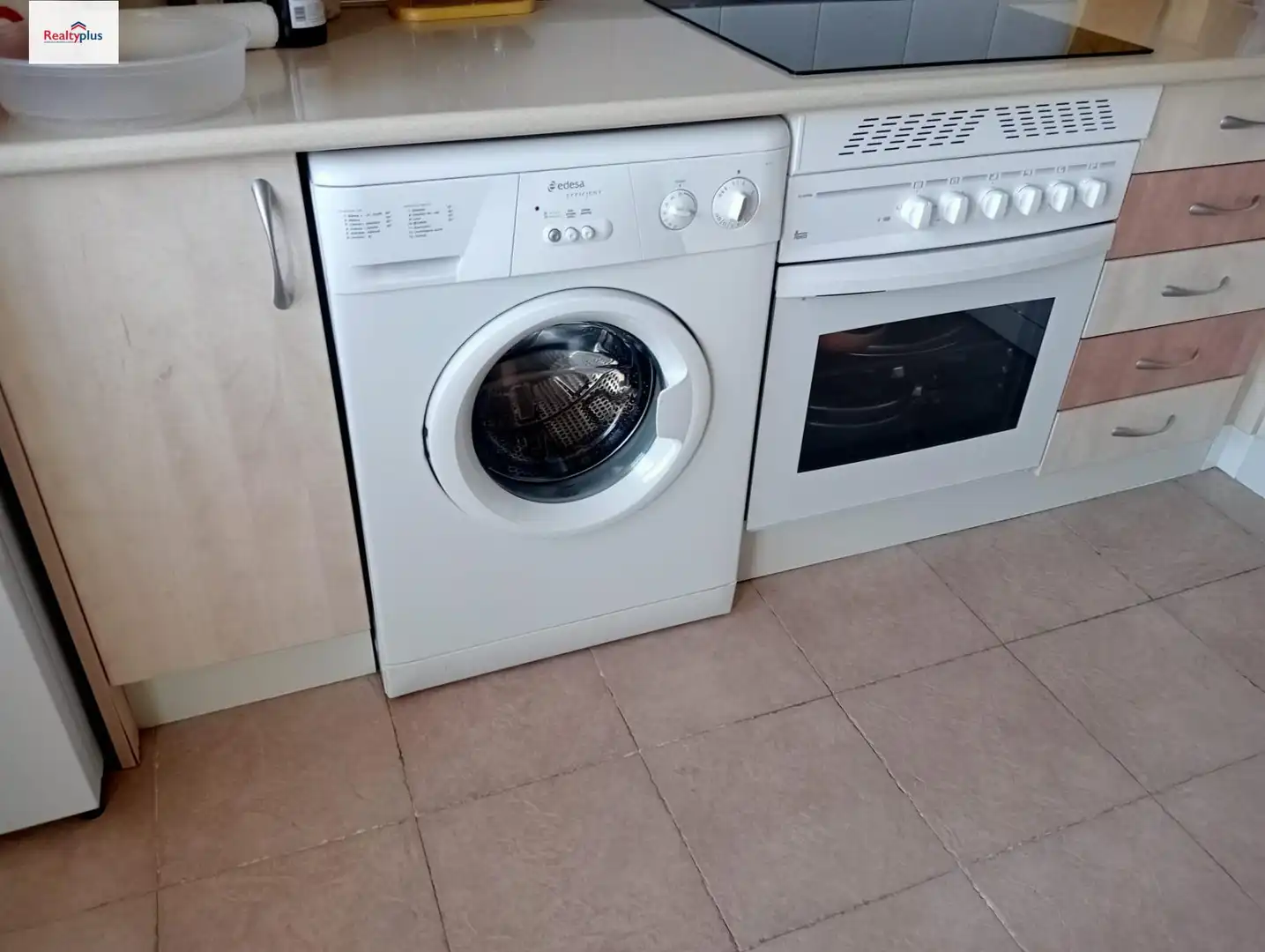 Cocina de Casa adosada en venta en Burgohondo