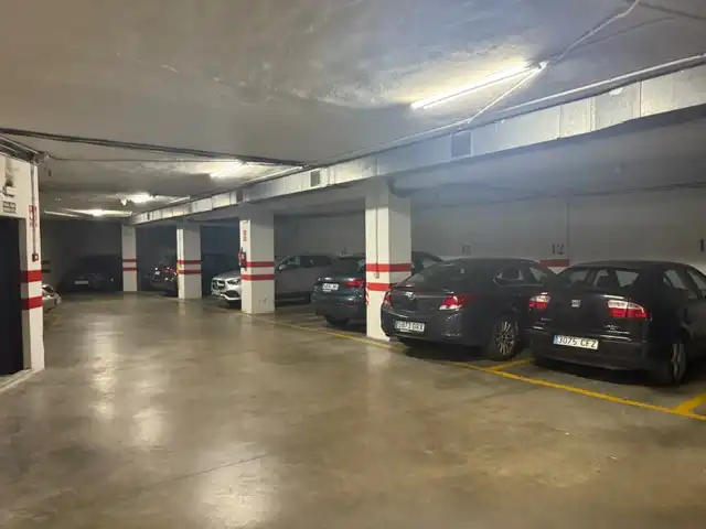 Garaje de alquiler en Calle Pablo Rada, Centro
