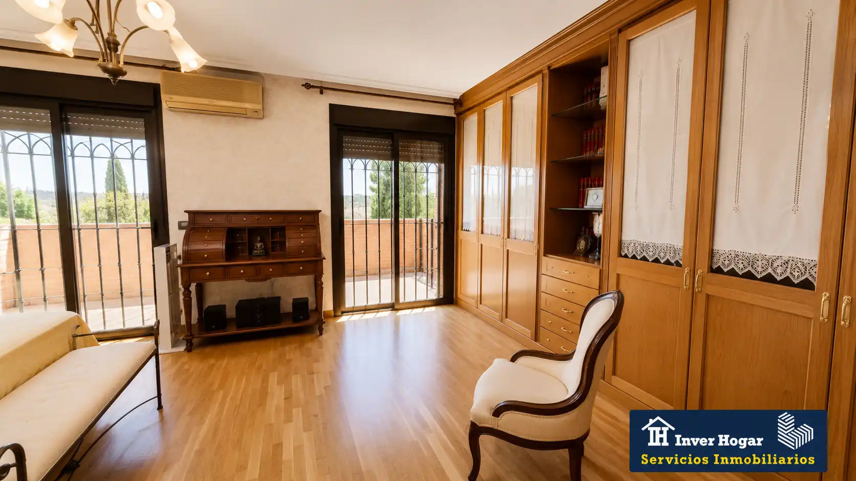 Sala d'estar de Casa o xalet en venda en Las Rozas de Madrid amb Aire condicionat, Calefacció i Terrassa