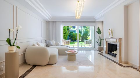 Foto 2 de Planta baixa en venda a Sierra Blanca, Marbella