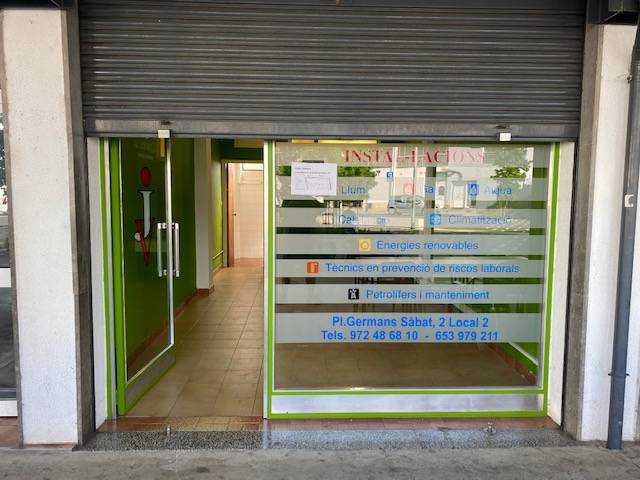 Local comercial en Alquiler en Plaça dels Germans Sàbat, 2 en Taialà - Germans Sabat
