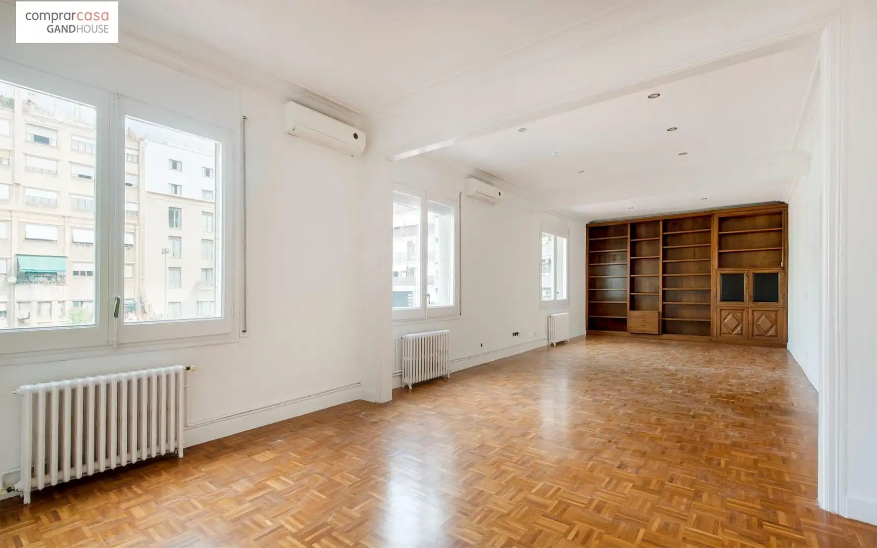 Sala de estar de Piso en venta en Barcelona con Calefacción y Alarma