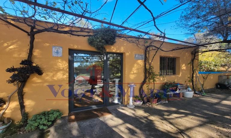 Vista exterior de Finca rústica en venda en Garriguella amb Jardí privat i Terrassa