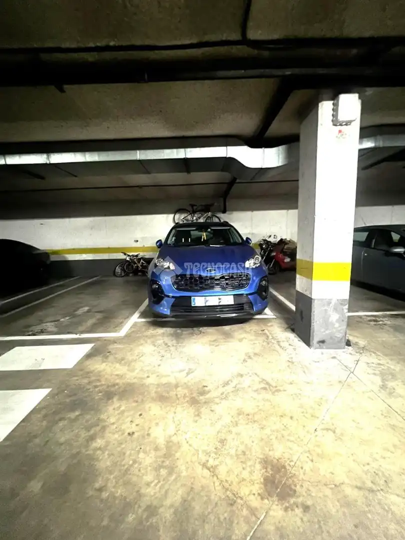 Parking de Piso en venta en Alcalá de Henares con Aire acondicionado y Calefacción