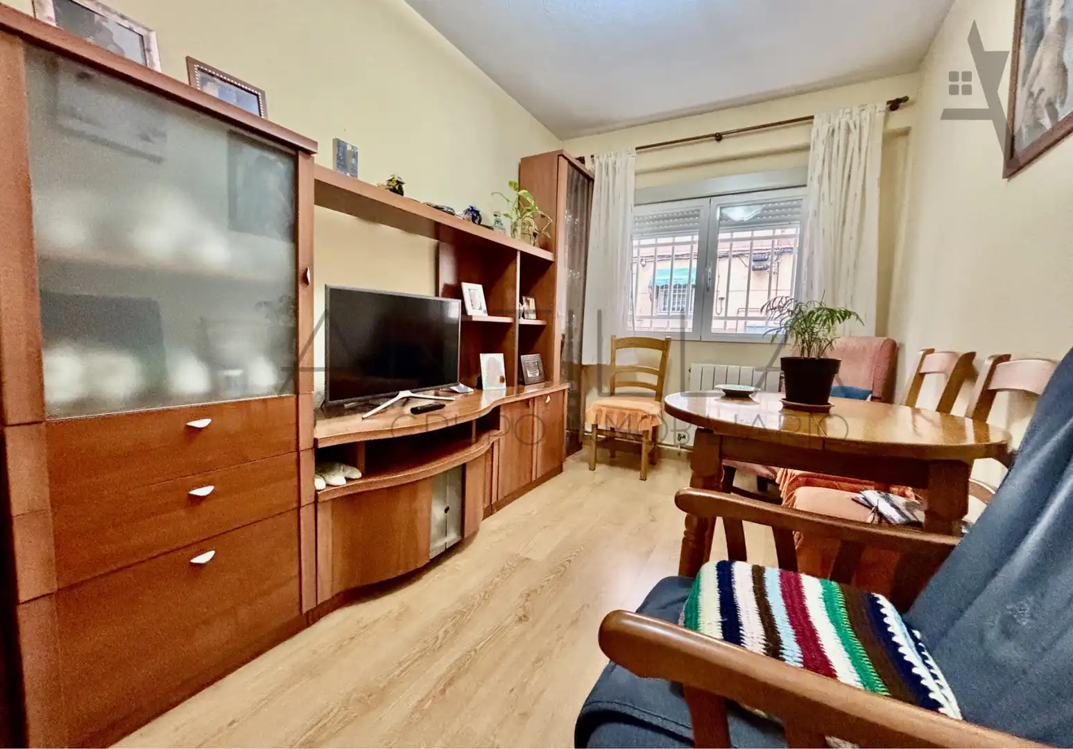 Living room of Flat for sale in Madrid  with Heating, Furnished and Alarm