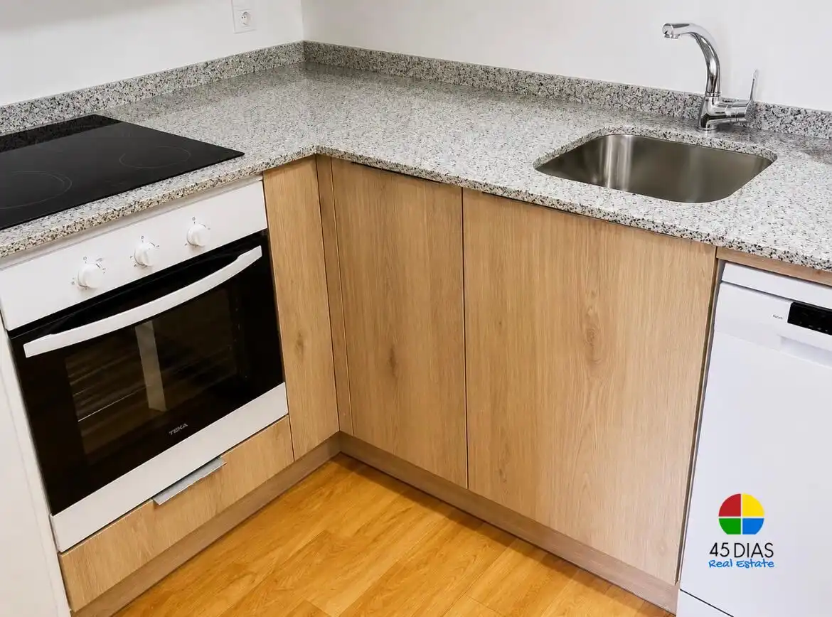 Cuina de Pis en venda en Ripollet amb Parquet