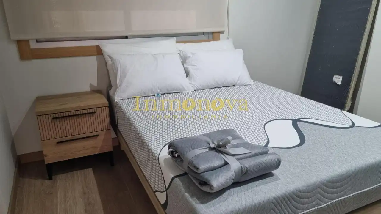 Habitación de Piso de alquiler en Cangas  con Calefacción, Amueblado y Balcón