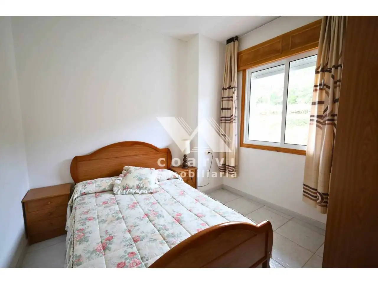Dormitori de Casa o xalet en venda en A Merca   amb Jardí privat, Terrassa i Moblat