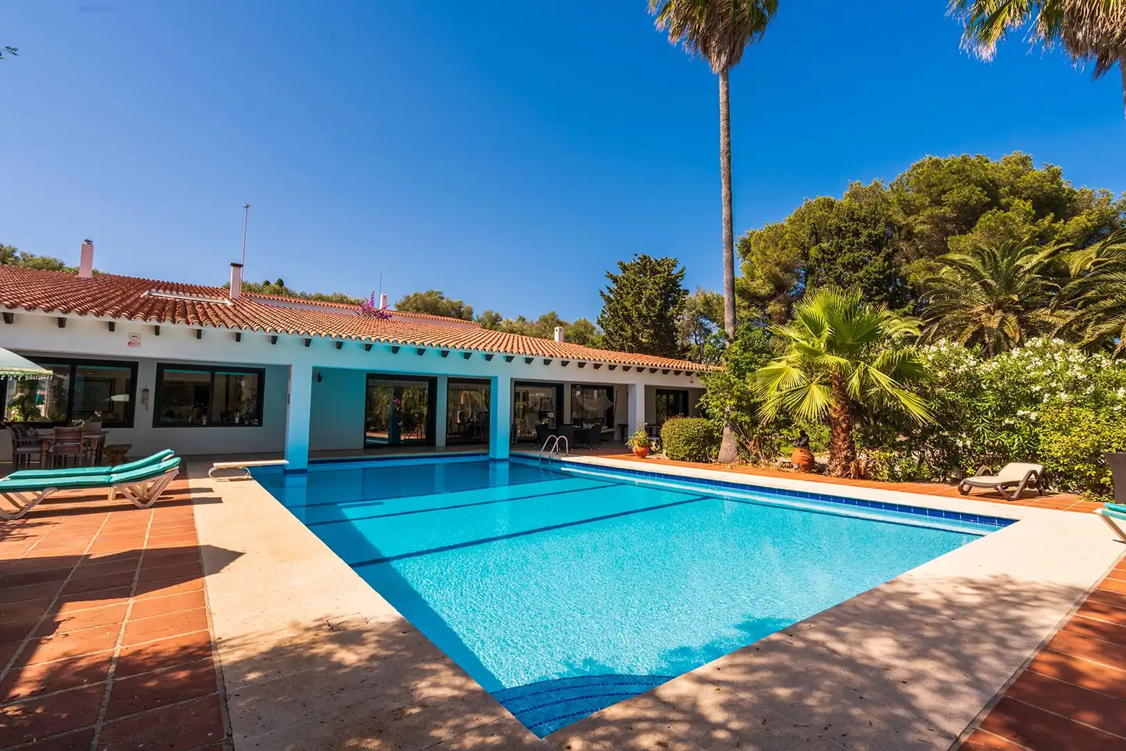 Piscina de Casa o xalet en venda en Maó - Mahón amb Aire condicionat, Terrassa i Traster