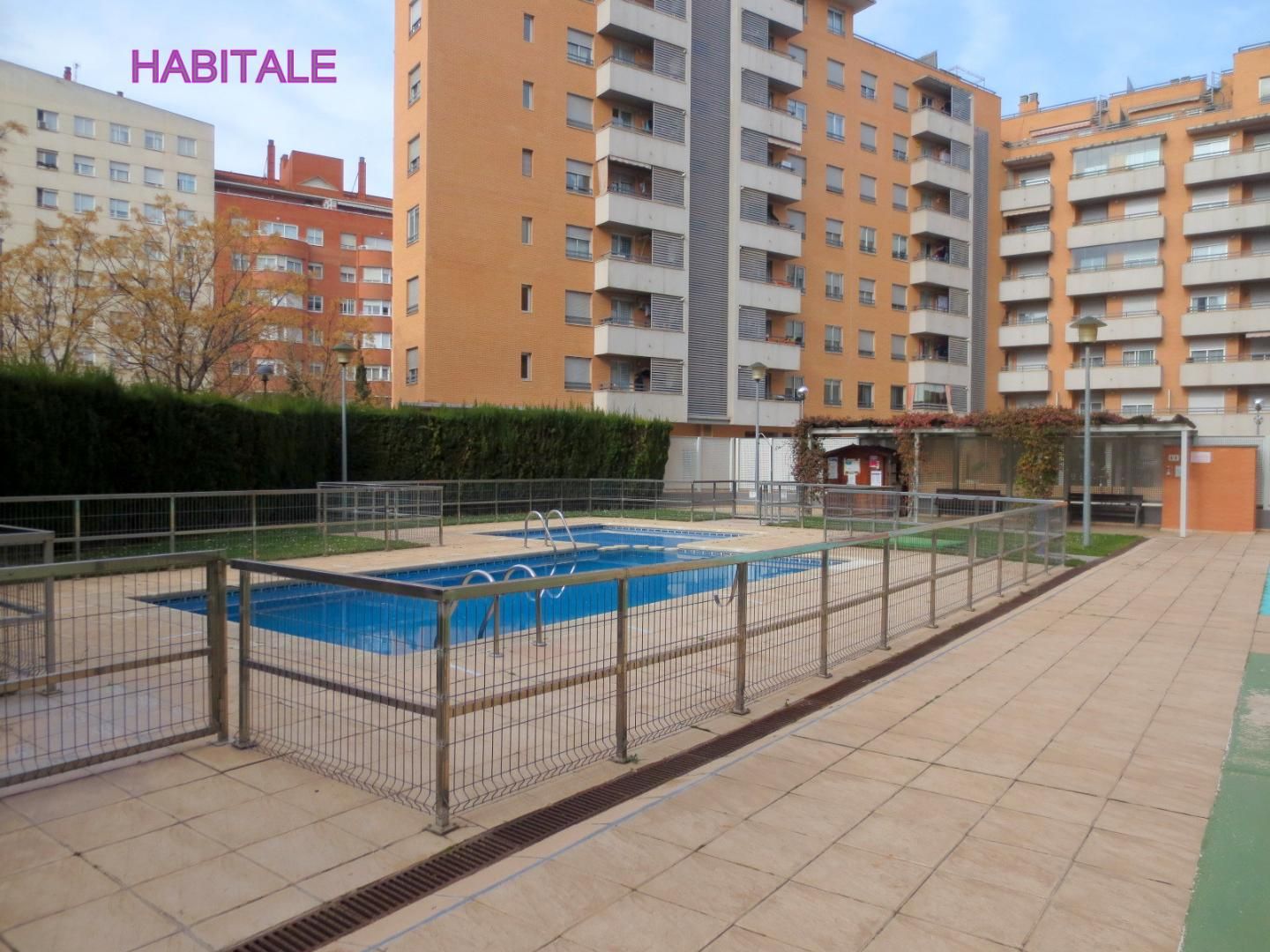 Swimming pool of Flat for sale in  Zaragoza Capital  with Terrace, Storage room and Swimming Pool