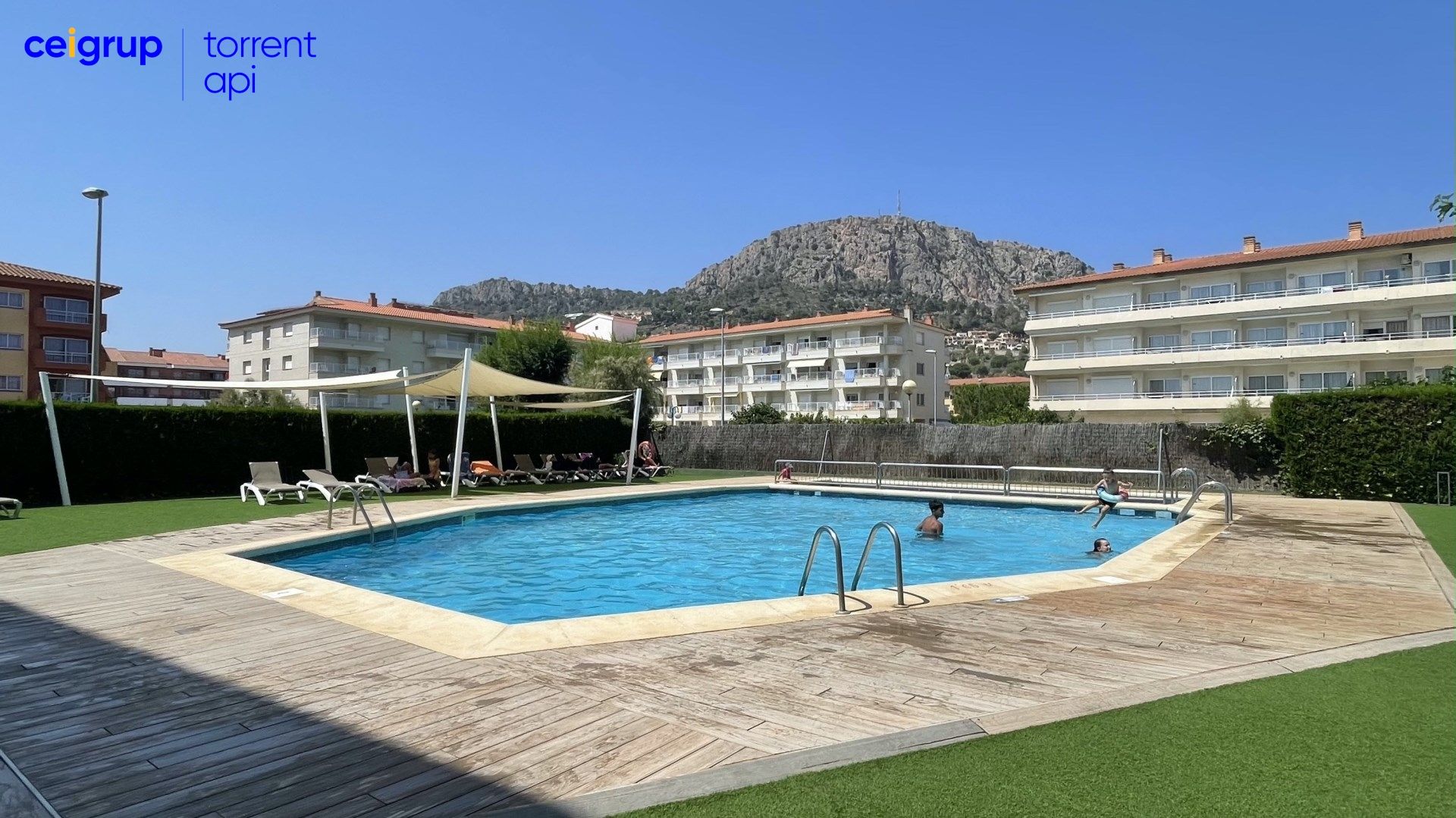 Swimming pool of Flat for sale in L'Estartit  with Air Conditioner, Terrace and Swimming Pool
